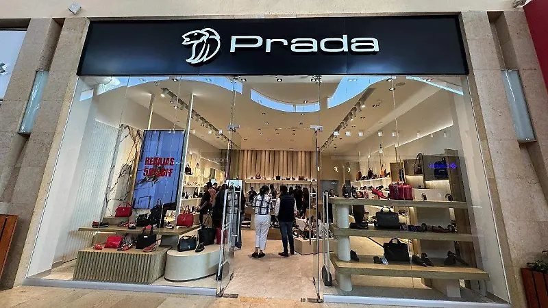Prada reinaugura su tienda en Angelópolis
